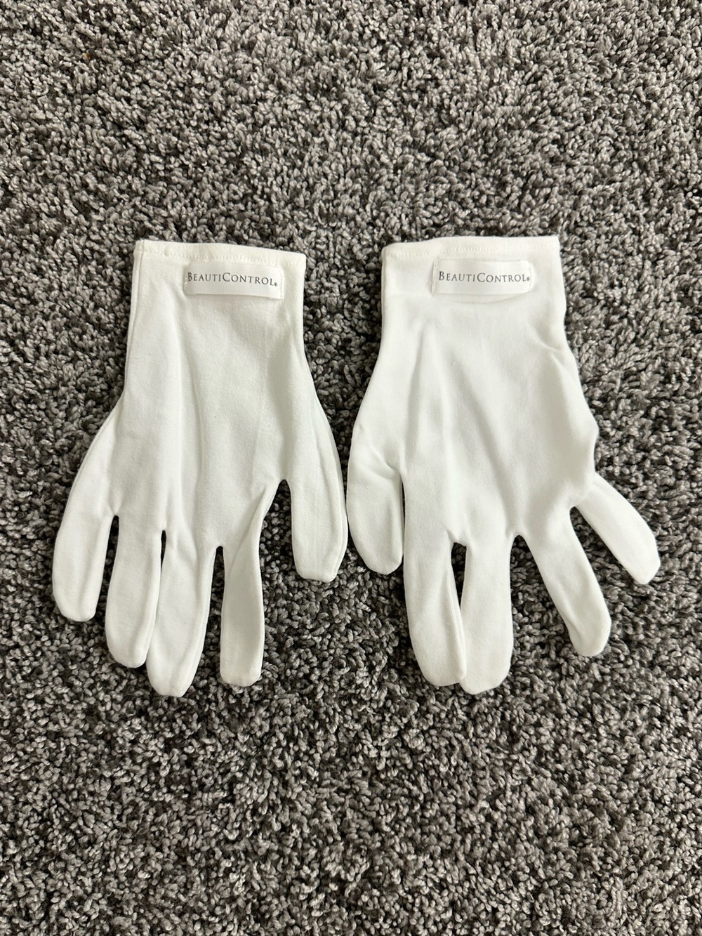 BeautiControl Cotton Gloves in White